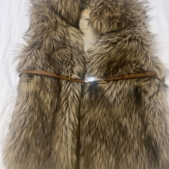 Michael Kors Faux Fur Vest - Picture 2 of 5